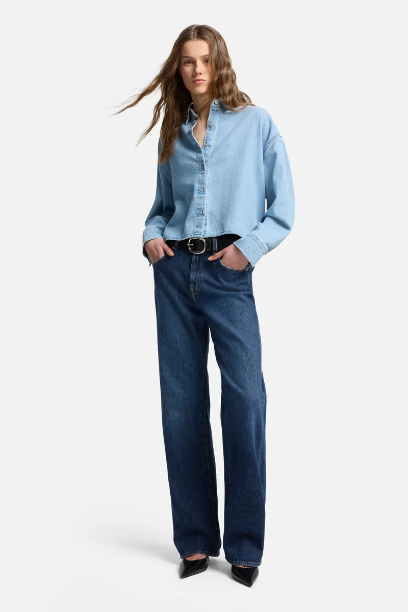 Weightless Nina Cropped Shirt in Hana