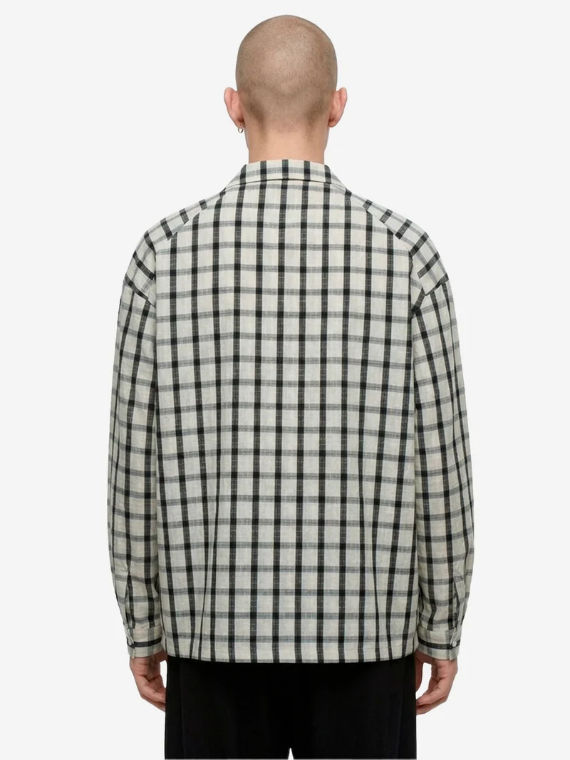Camicia a quadri con colletto aperto in tessuto riciclato
