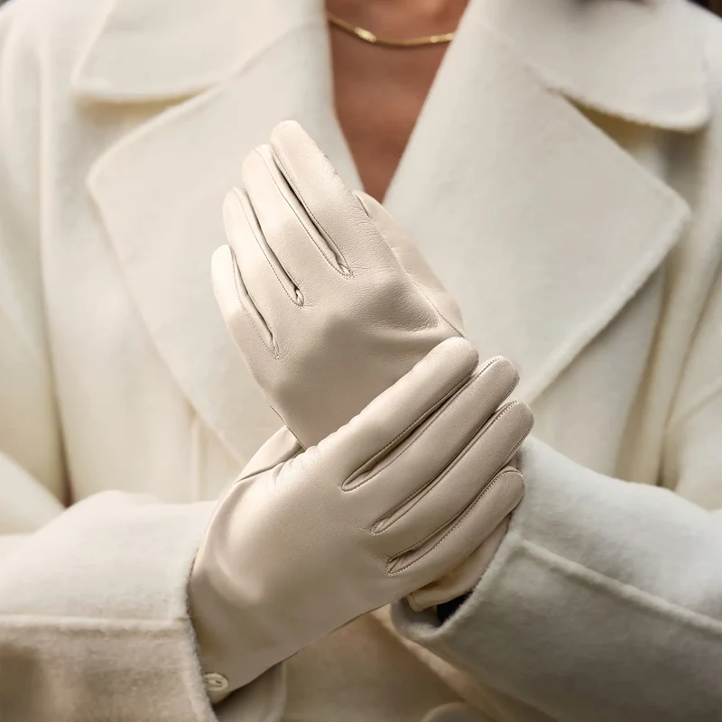 Isabel Bernard Honoré Eleanor Cream Ziegenfell Leder Handschuhe IB67000-372-8