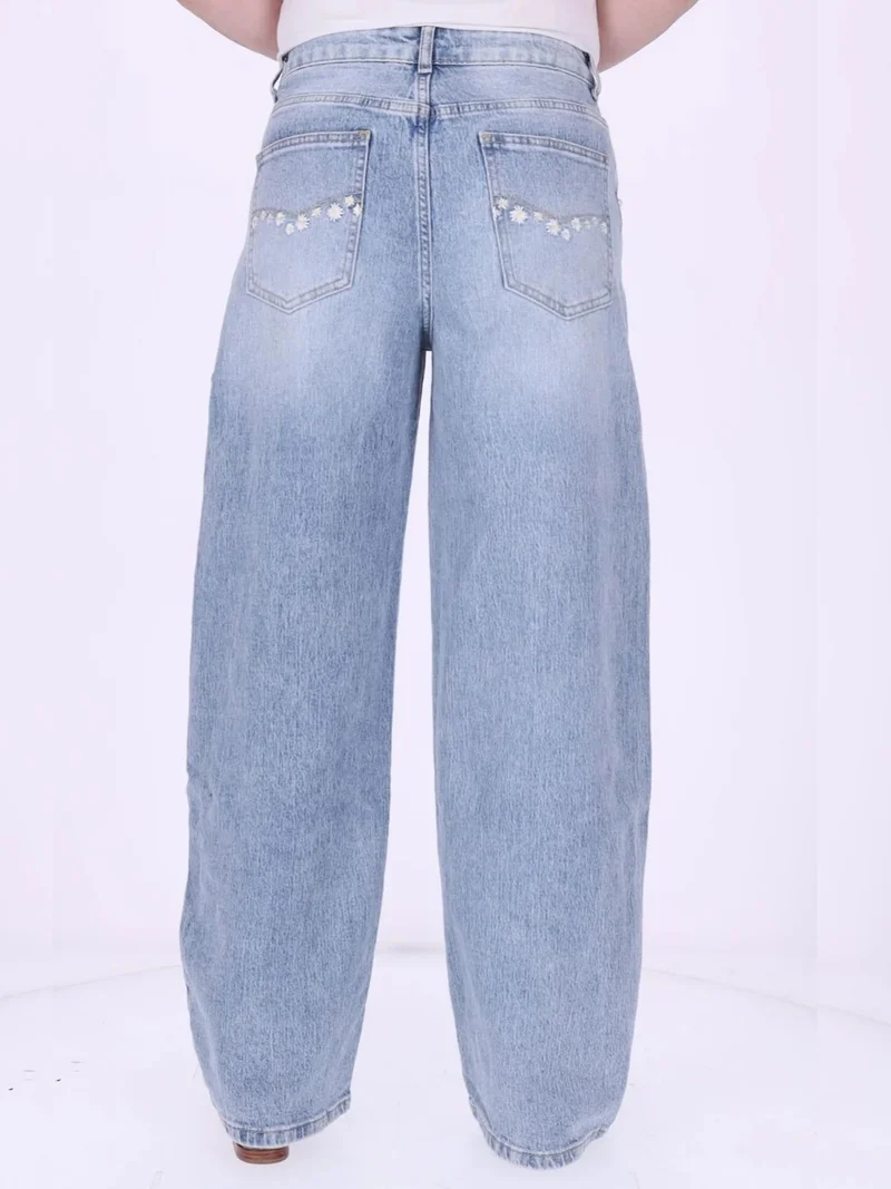 Damen Wide-Leg-Jeans mit floralen Details