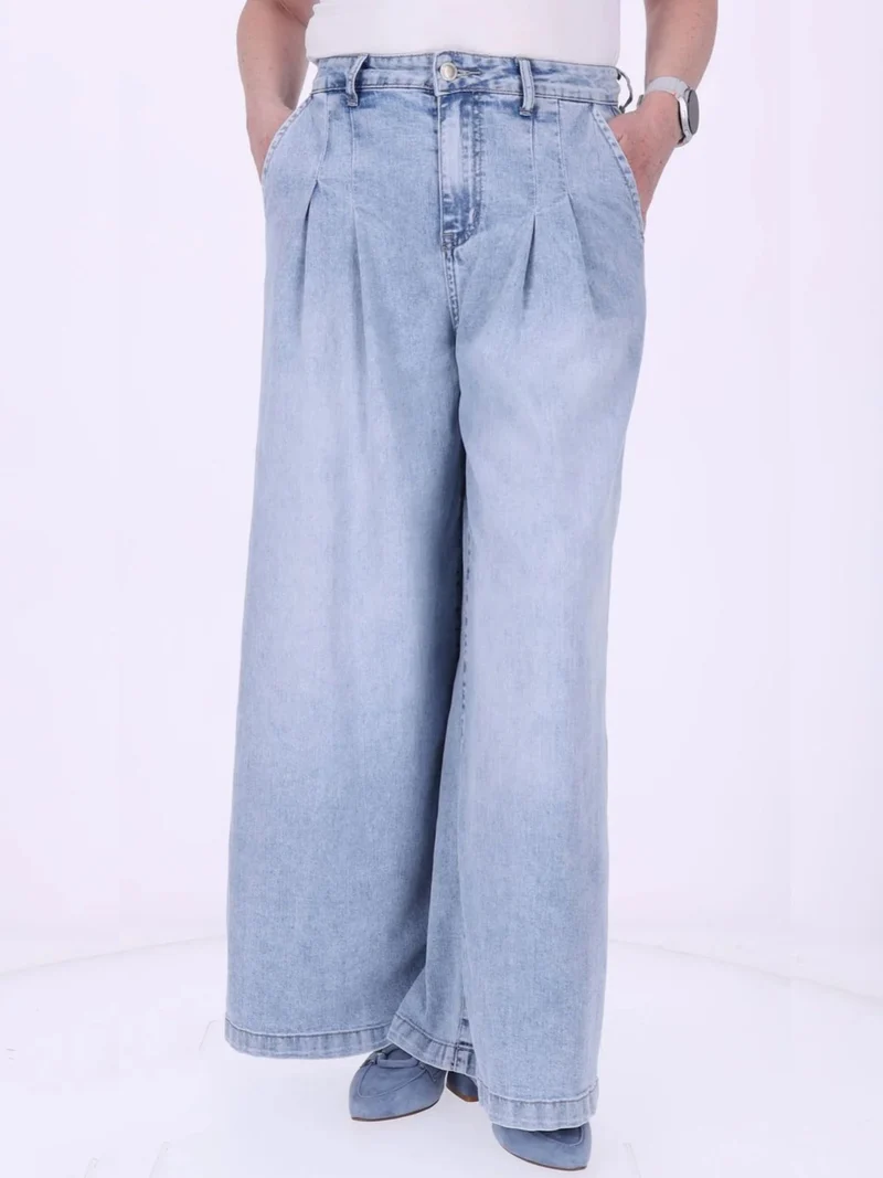Damen Wide-Leg-Jeans mit Faltendetails – lässig & modern