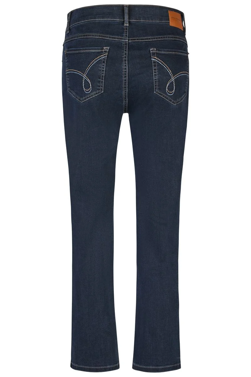 ANGELIKA SLIM FIT