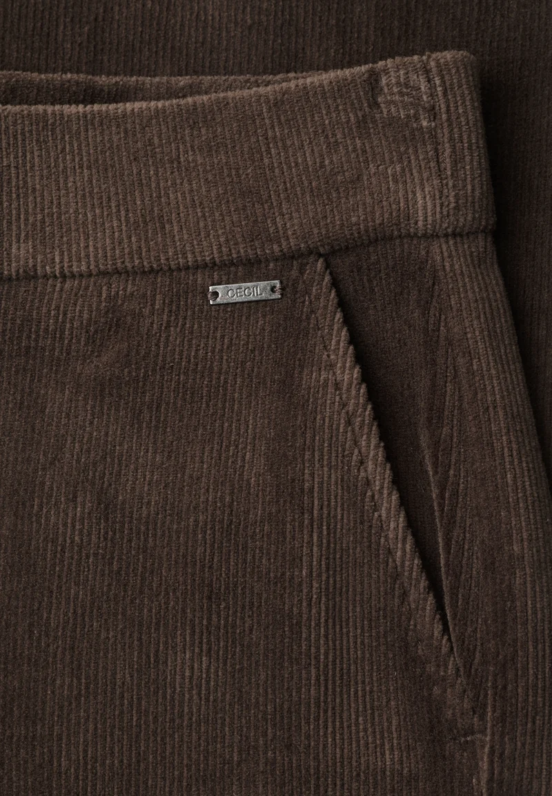 NOS Style Neele Soft Corduroy, truffle brown