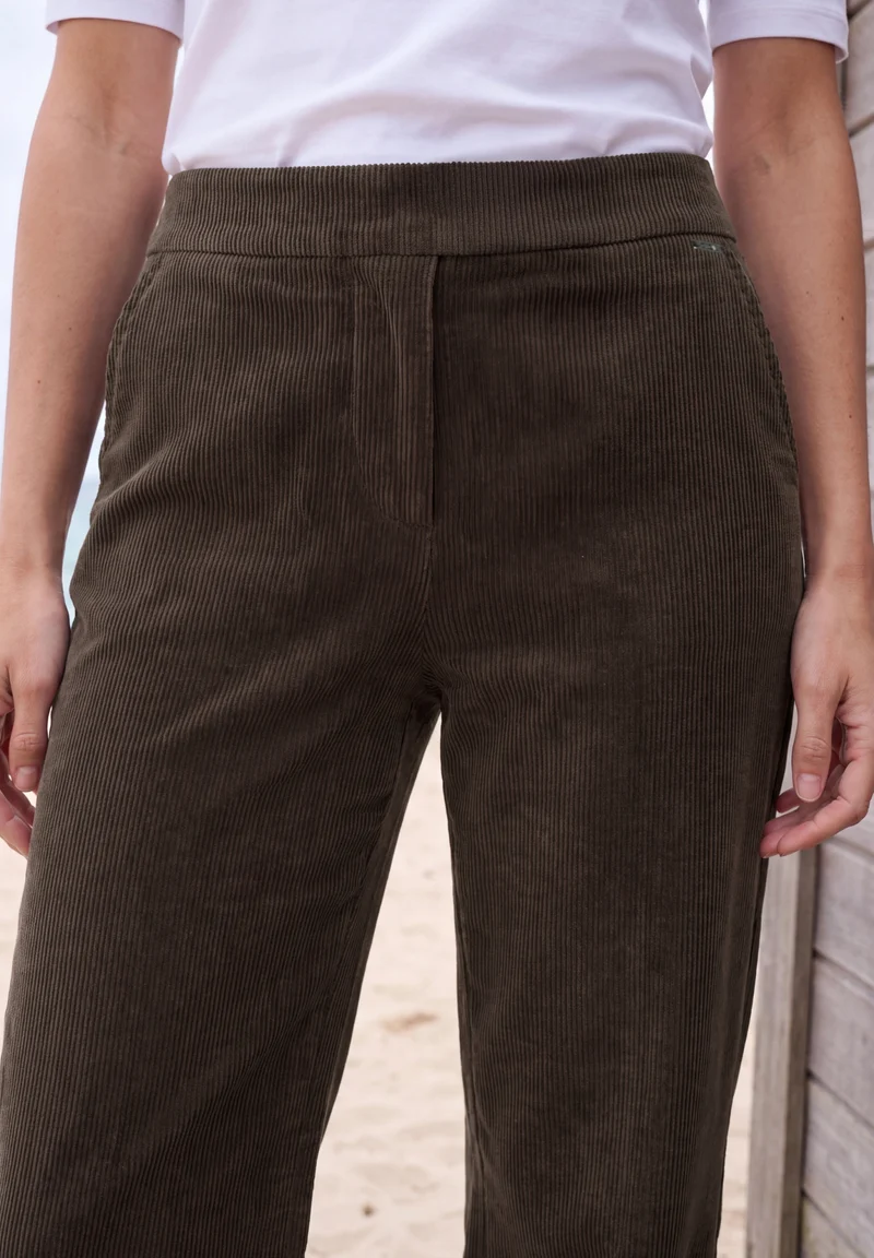 NOS Style Neele Soft Corduroy, truffle brown