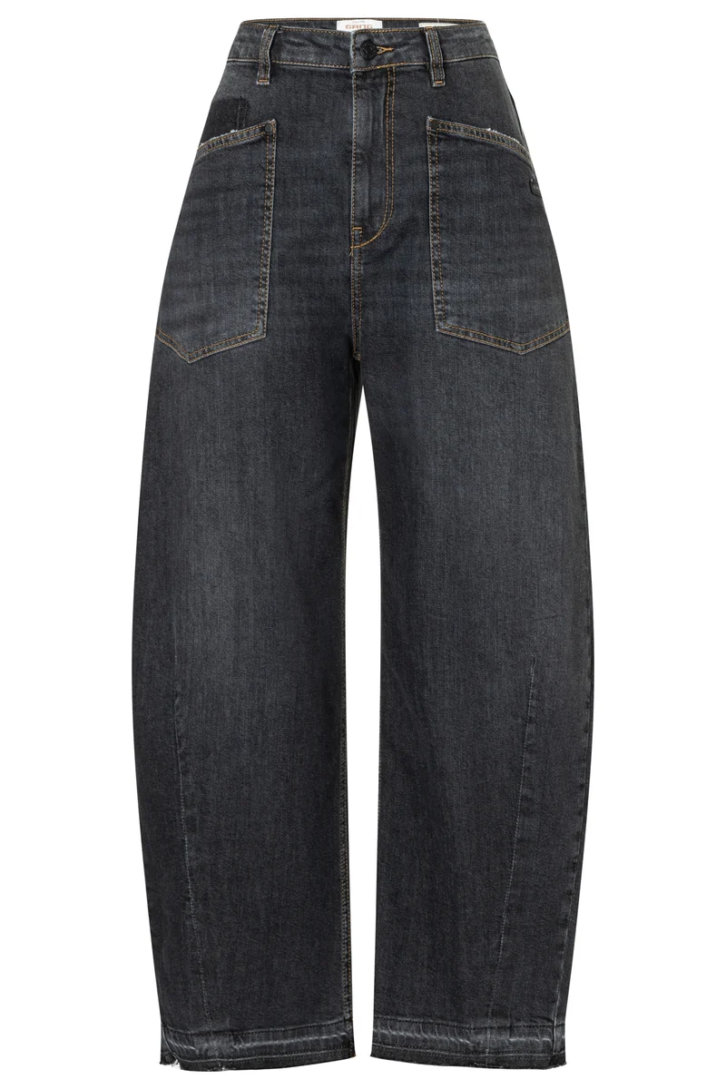 94ODINA, detached black wash