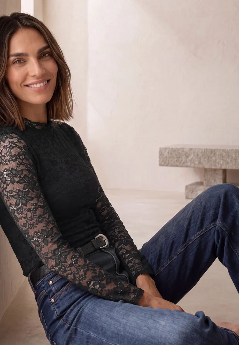 LTD QR lace turtle neck shirt, Black