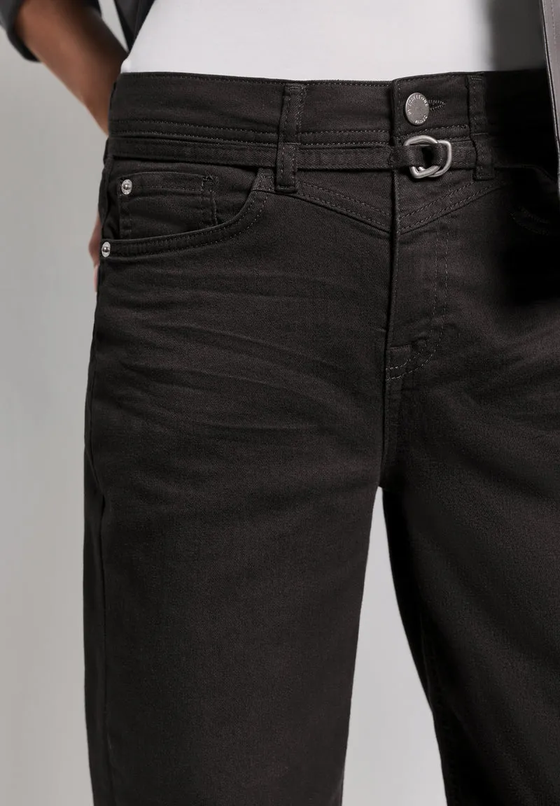 Street One - High Waist Barrel Leg Jeans im Loose Fit - Farbe: Brown Washed
