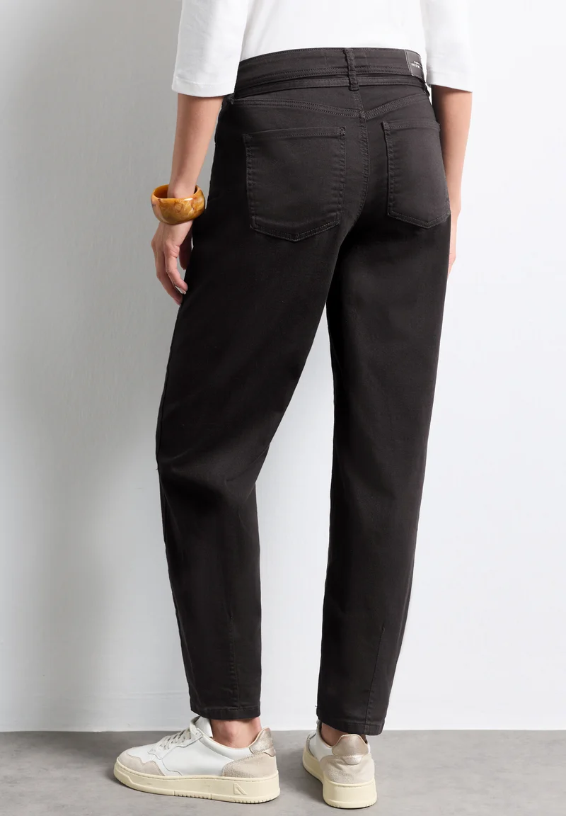Street One - High Waist Barrel Leg Jeans im Loose Fit - Farbe: Brown Washed