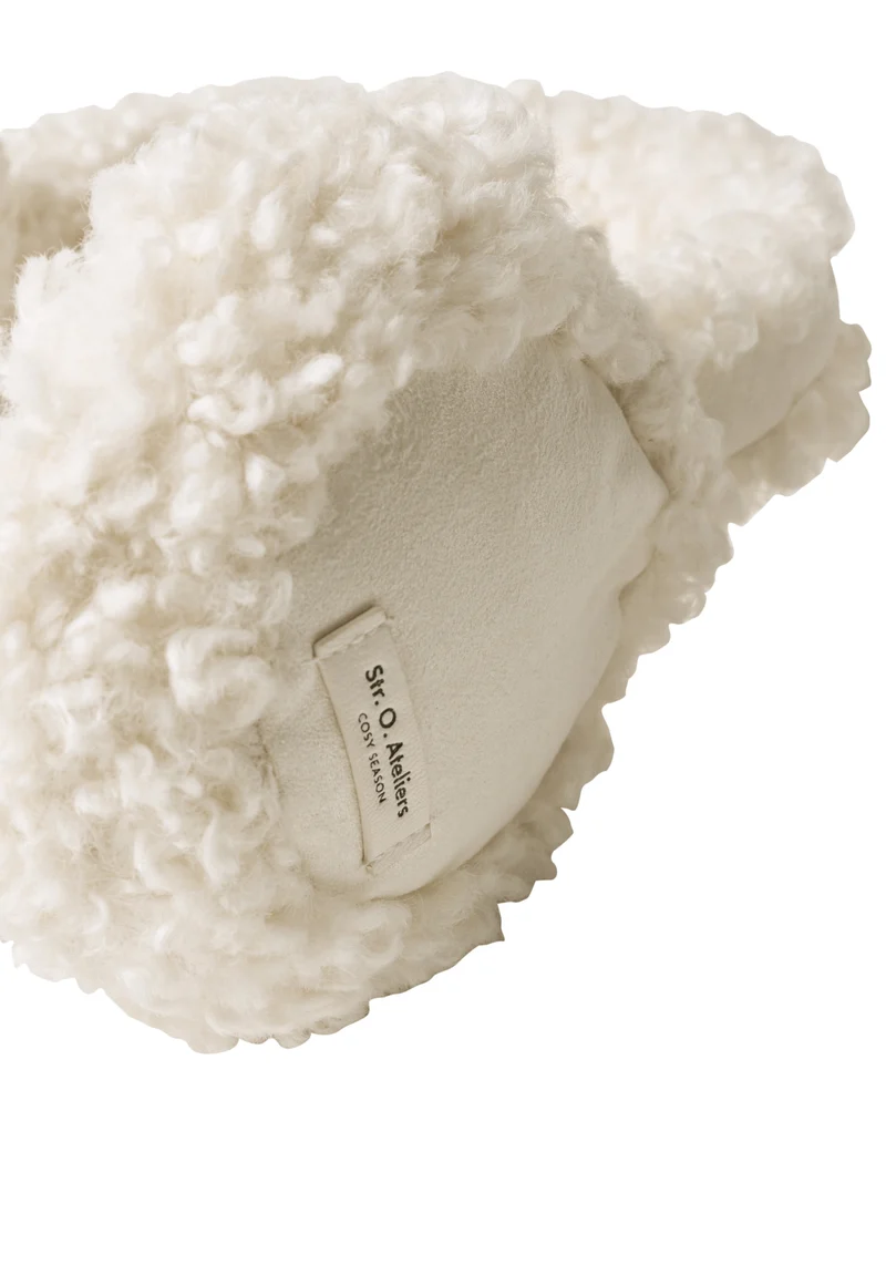 OP_Teddy Velour Earmuffs, barley beige