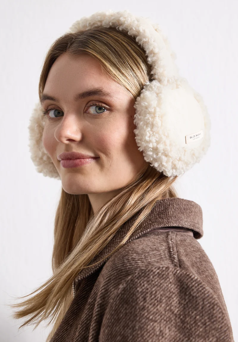 OP_Teddy Velour Earmuffs, barley beige