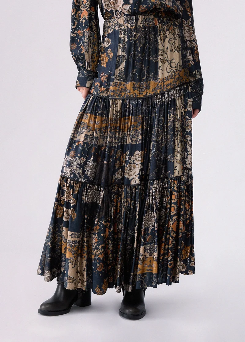 Long skirt with ruffles