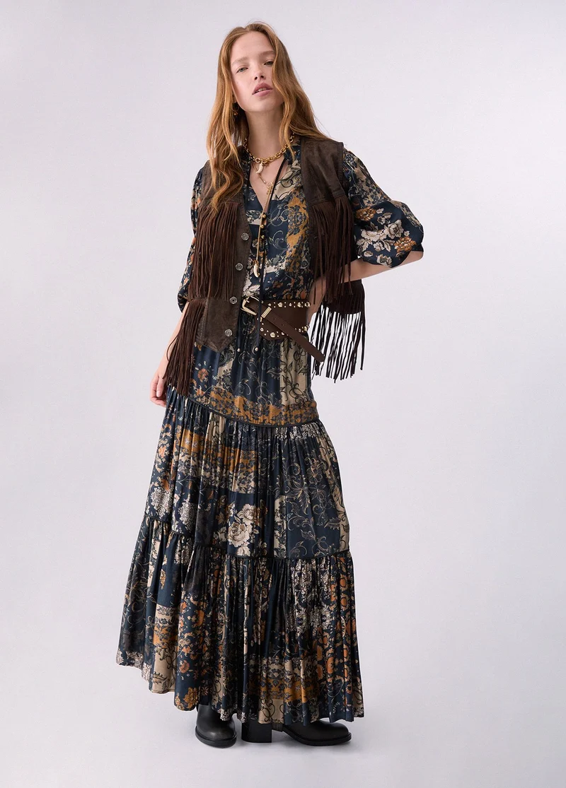 Long skirt with ruffles