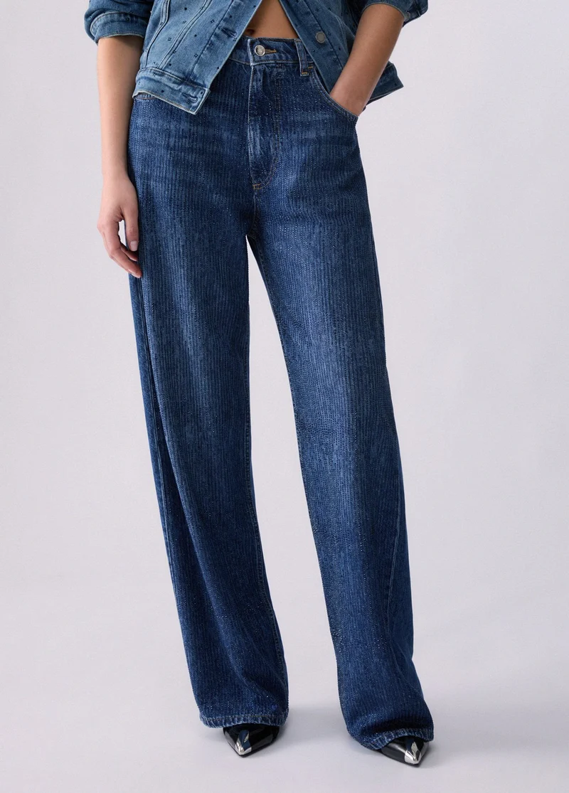 Straight jeans with rhinestones