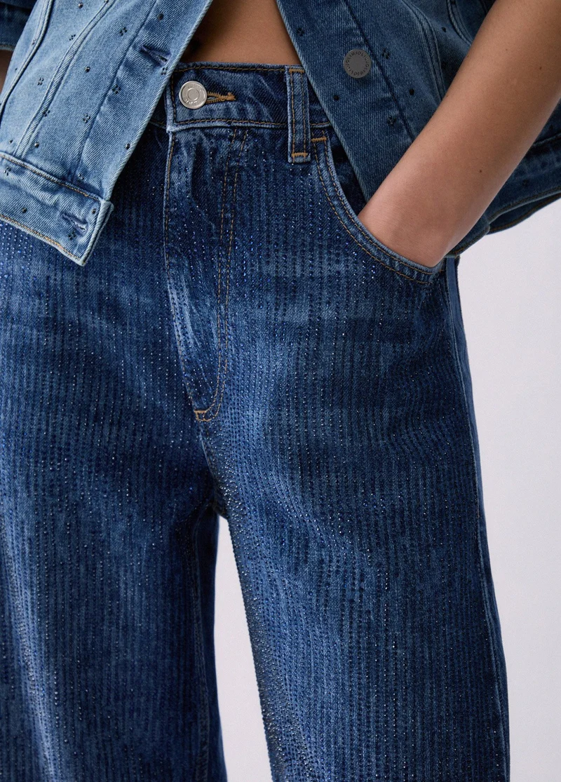 Straight jeans with rhinestones