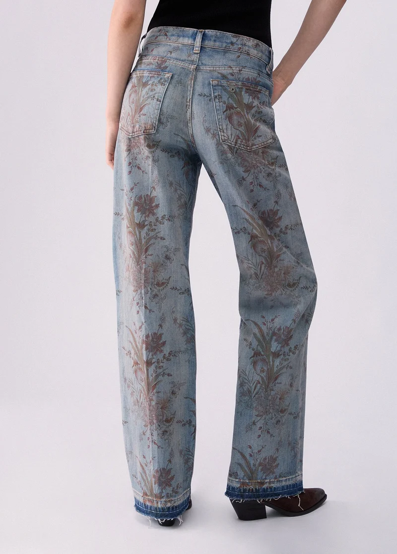 High-waisted jeans with print