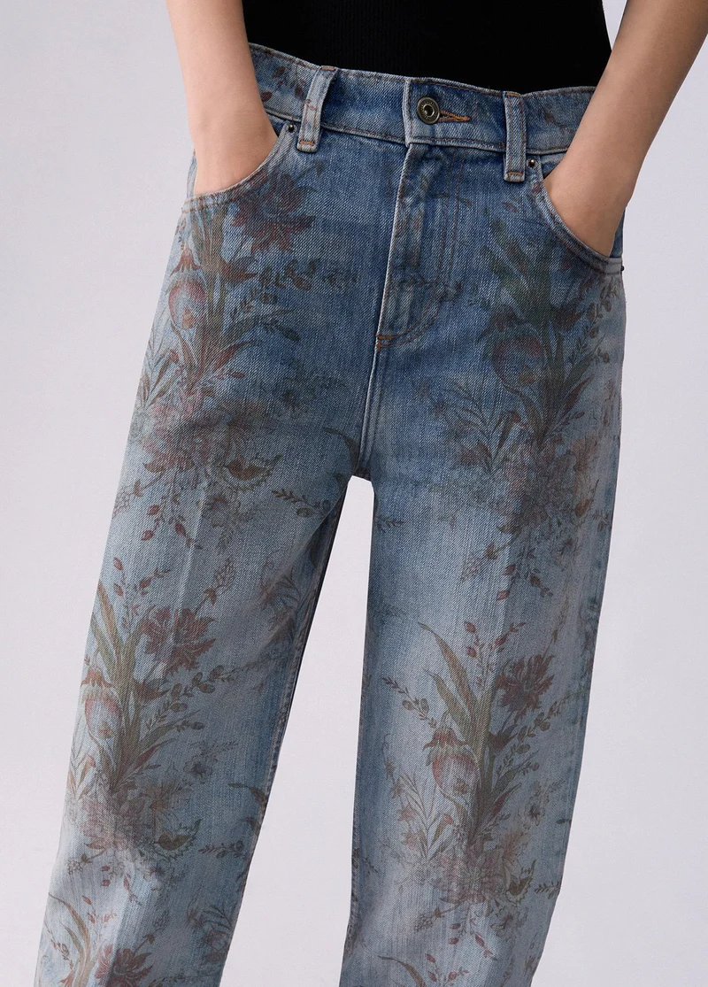 High-waisted jeans with print
