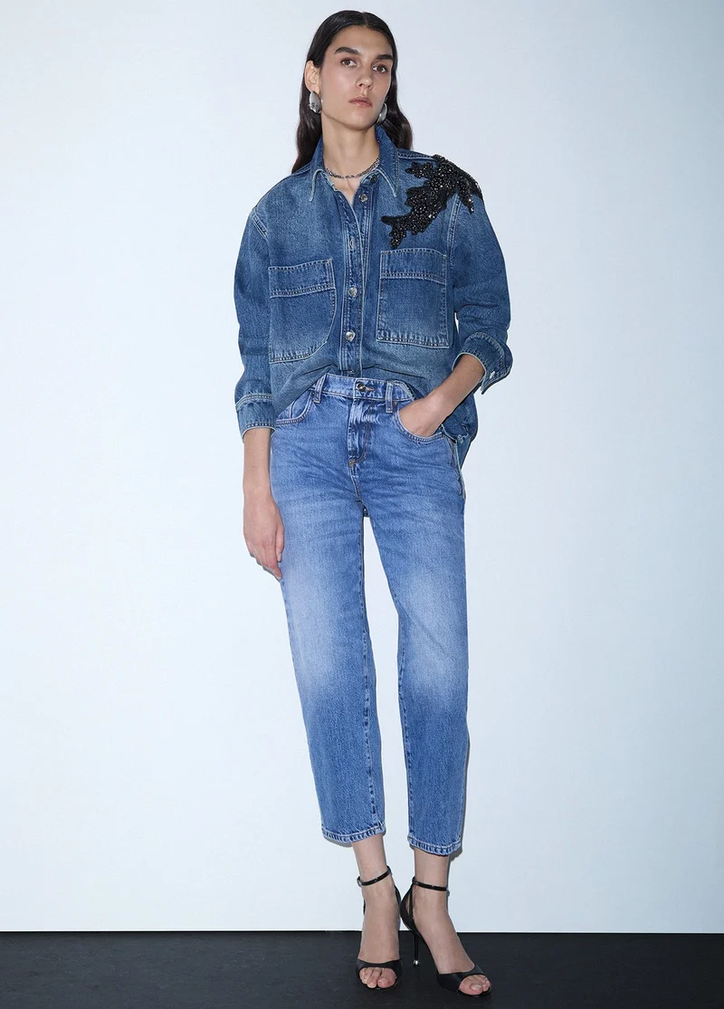 Boyfriend jeans with rips