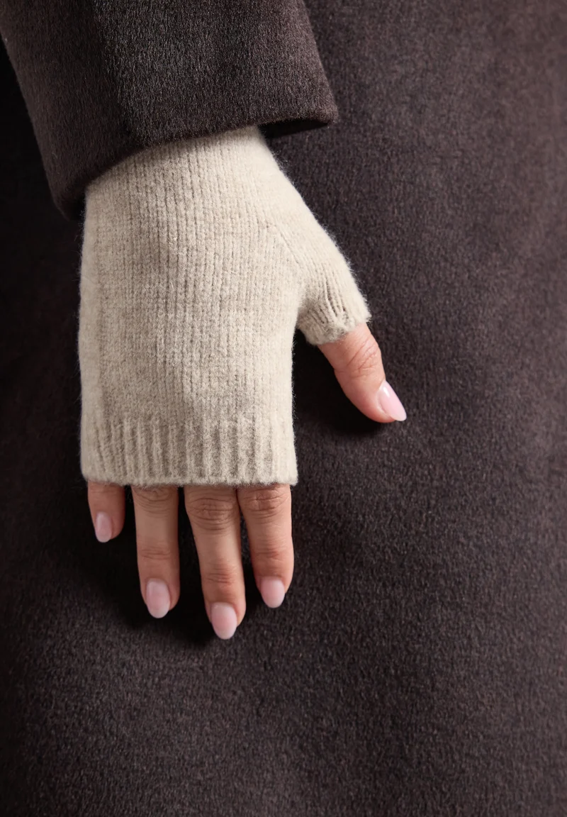 OP_Arm Warmers_Fine Knit Set, Soft Sand Mel.