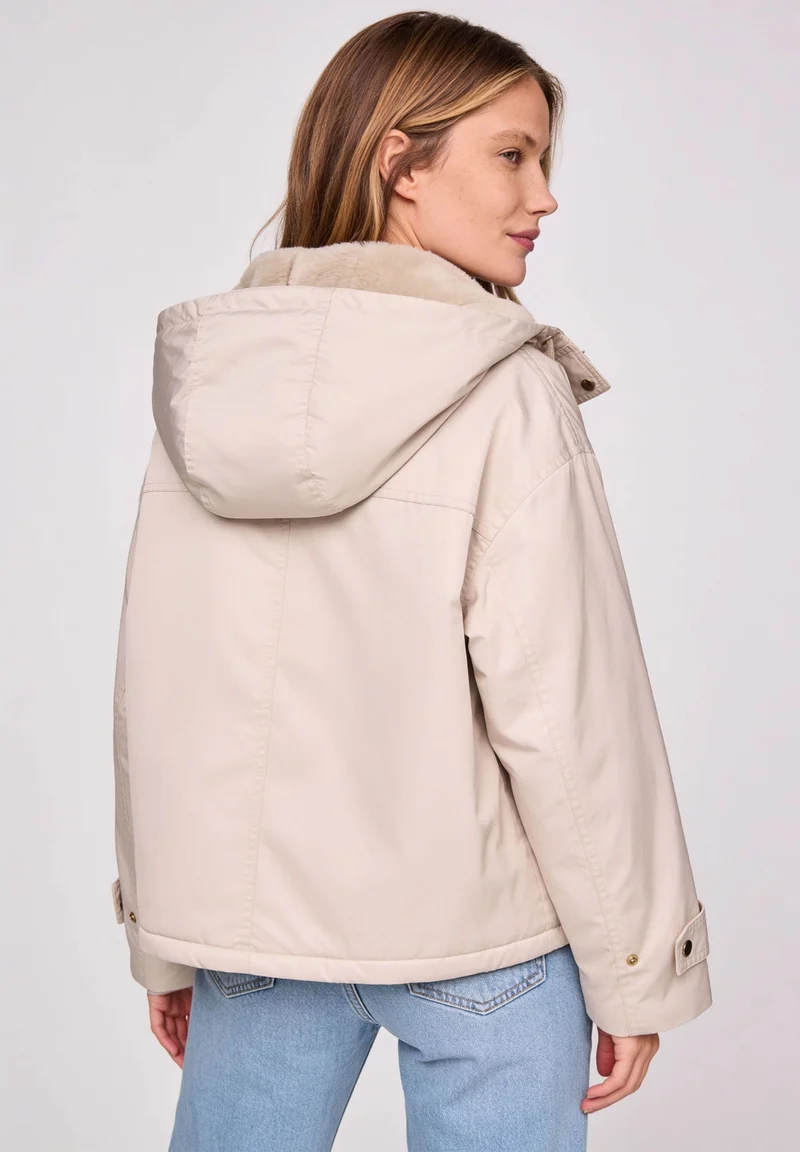 Padded Jacket w Hood, powder cream