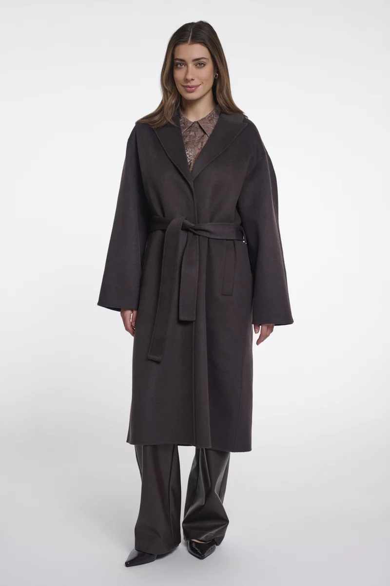 Hayley.7002612, dark brown
