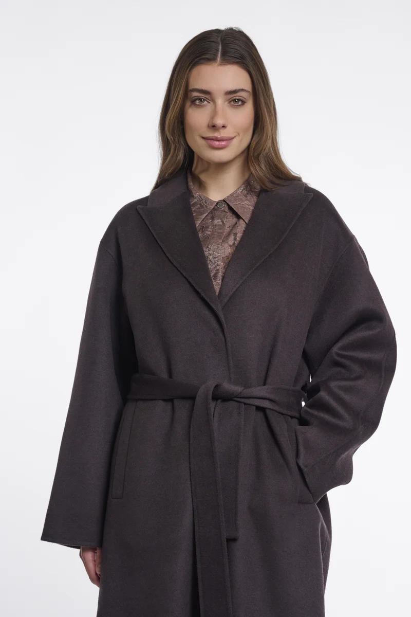 Hayley.7002612, dark brown