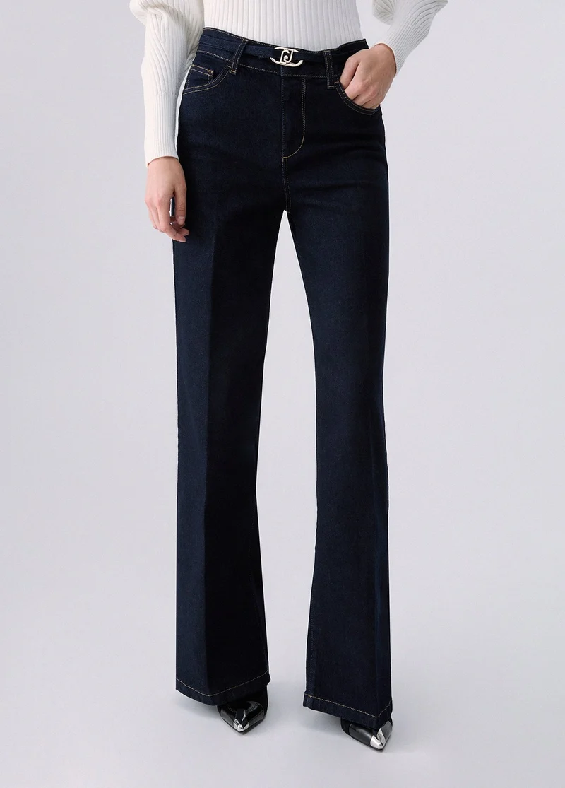 Flare jeans with belt