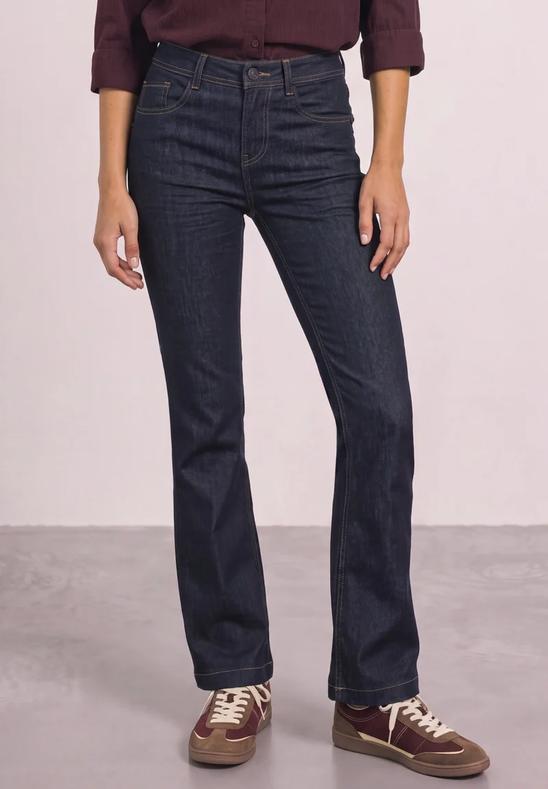 Street One - High Waist Bootcut Jeans im Slim Fit - Farbe: Rinse Soft Washed