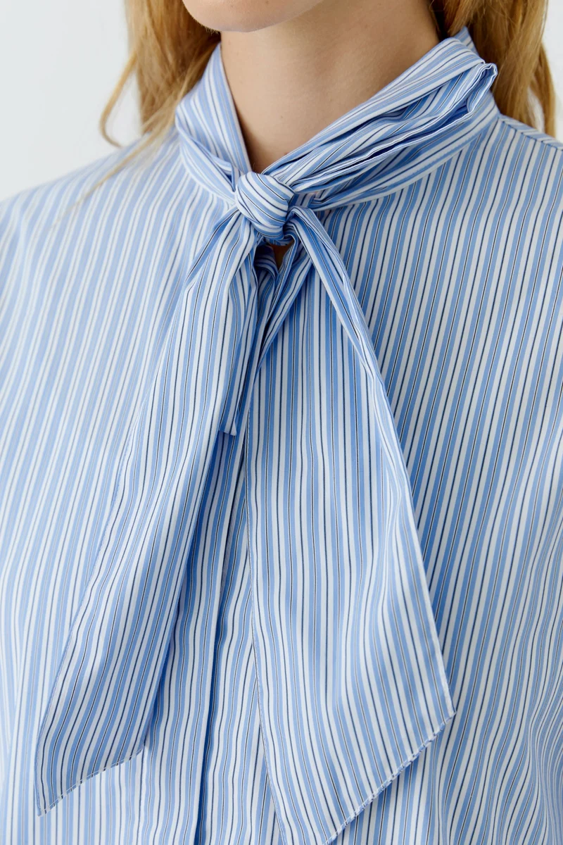 Bluse, blue white