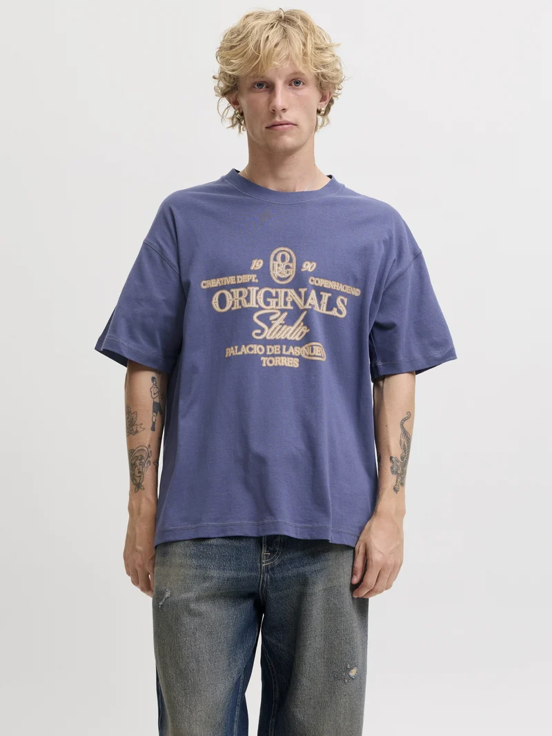 JORCHAMBERI TYPO TEE SS CN, Crown Blue
