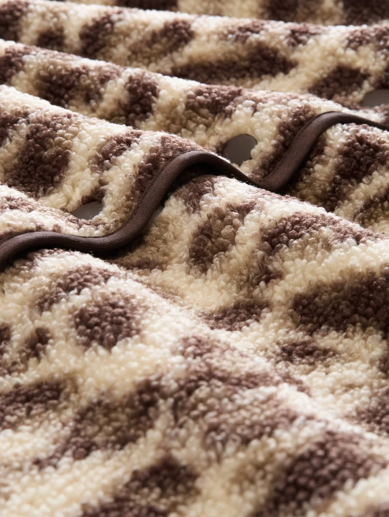 Sweatvest teddy with buttons, beige java brown leo print