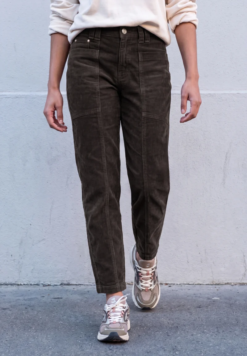 LTD QR_Studio_Style Cleo Barre, charred brown