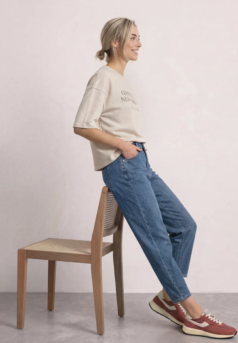 Short Boxy Crewneck, clay sand mel.
