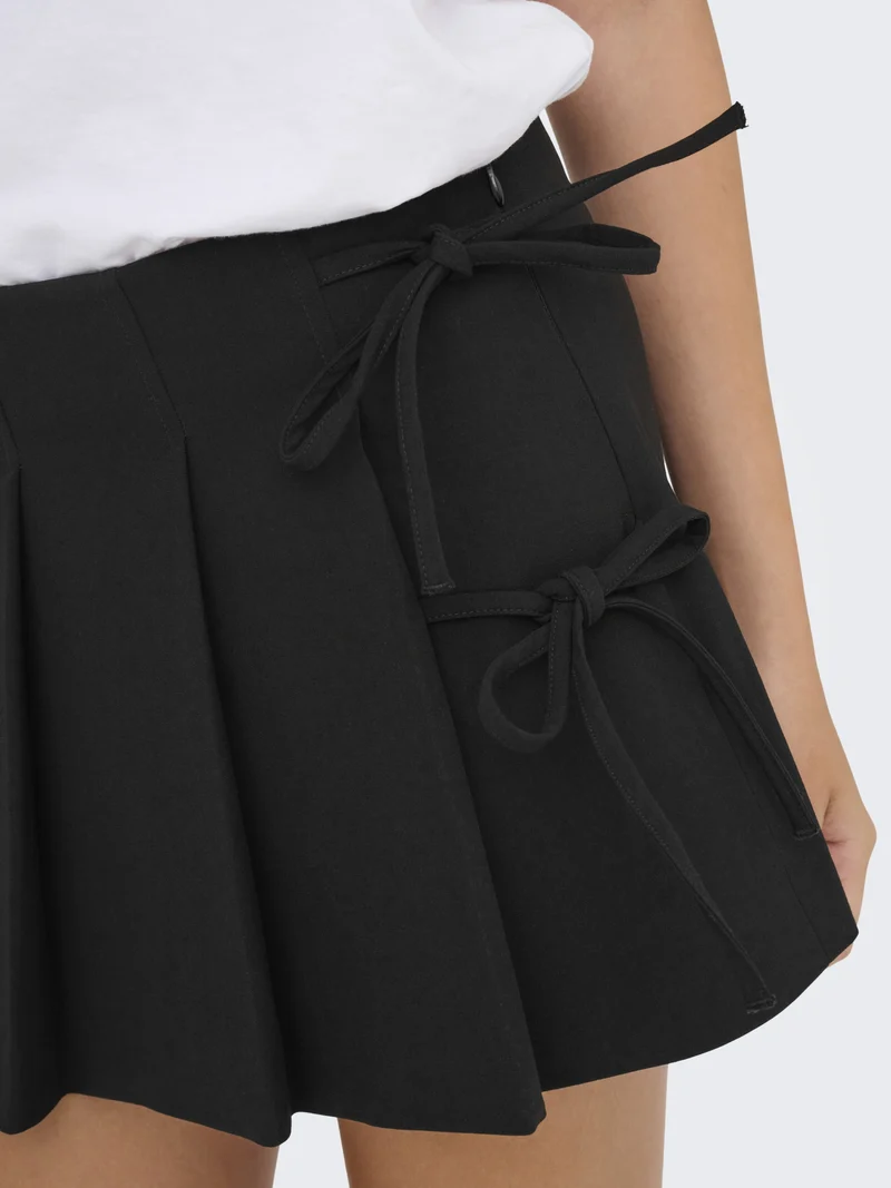 ONLMELANIE MW PLEAT TIE SKORT TLR, Black