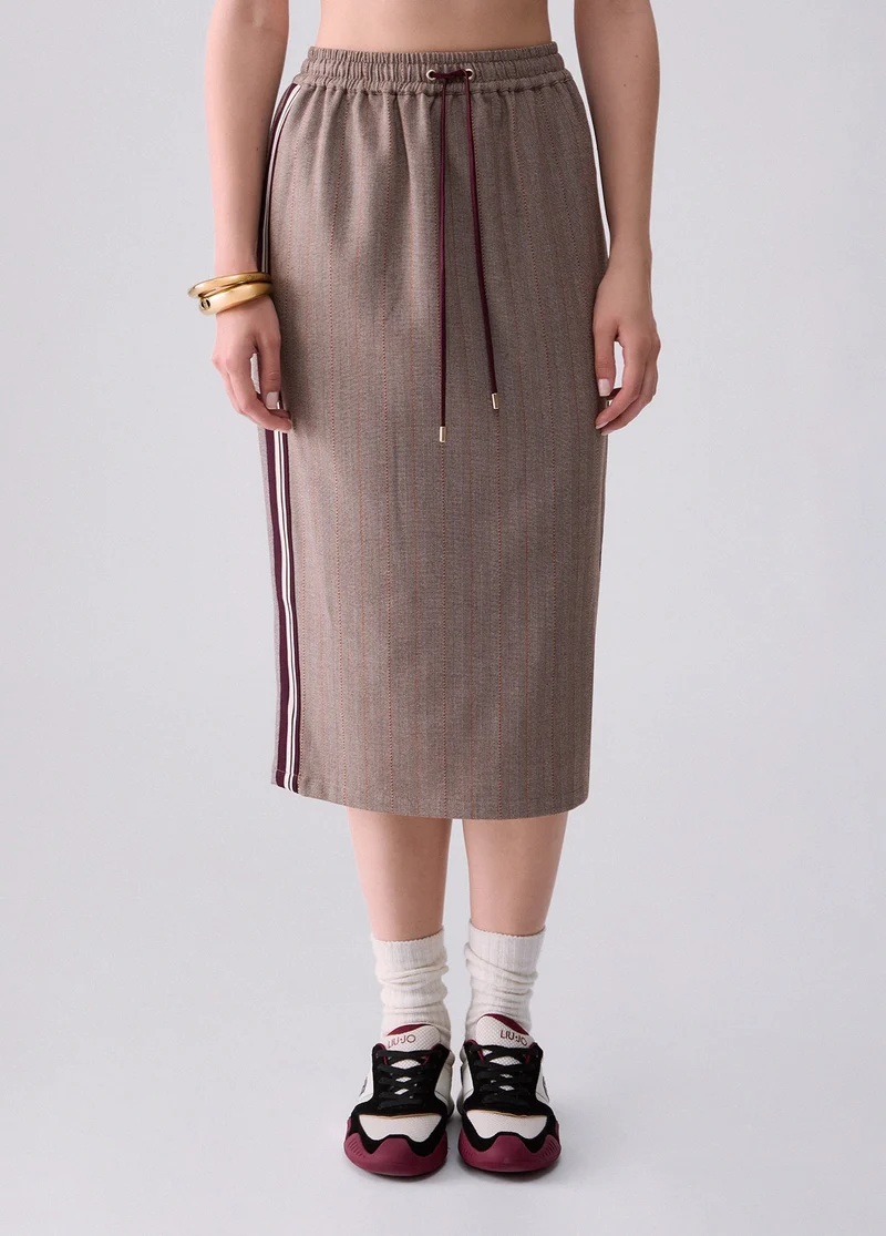 Midi skirt with side tape