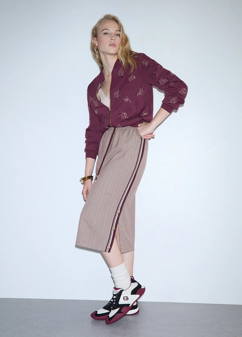 Midi skirt with side tape
