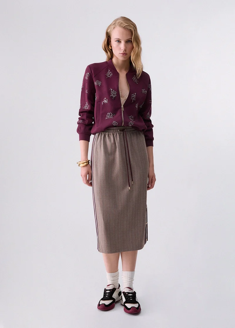 Midi skirt with side tape