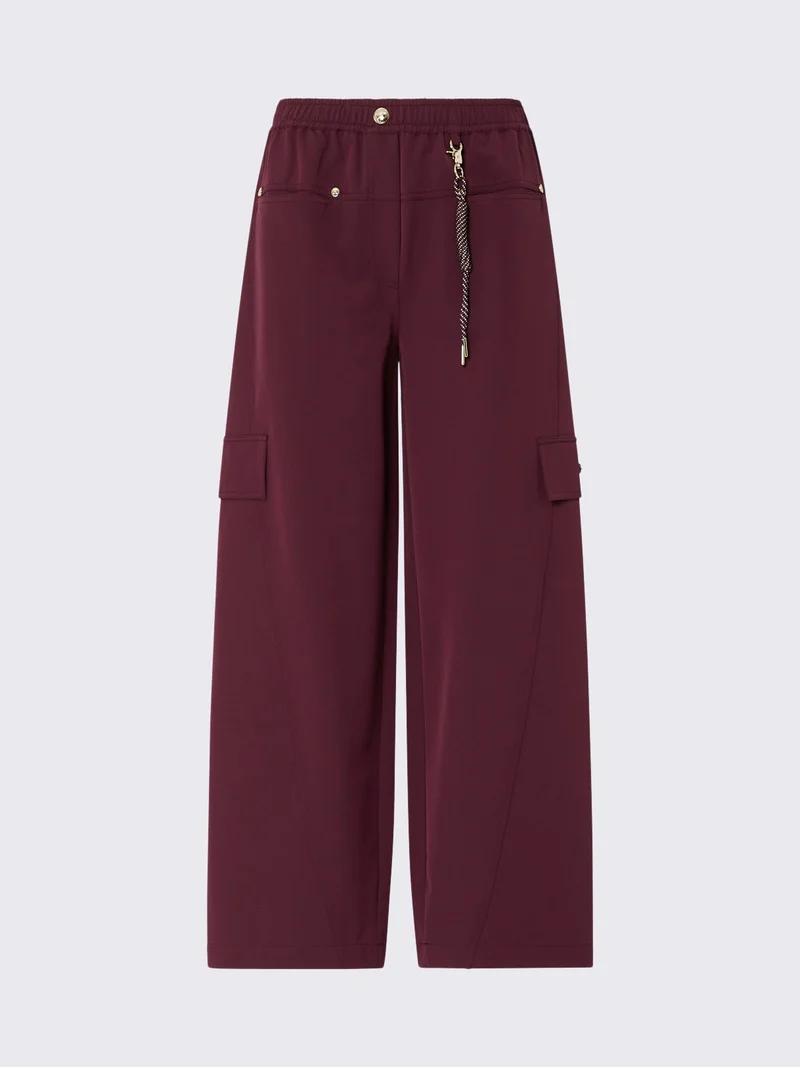 Oversized trousers with charm