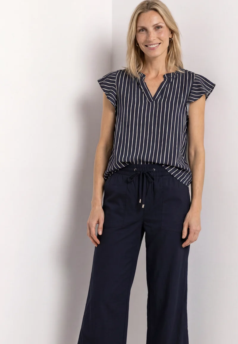 Street One - Blusenshirt mit Split Neck und Volant-Ãrmeln - Farbe: darkest blue
