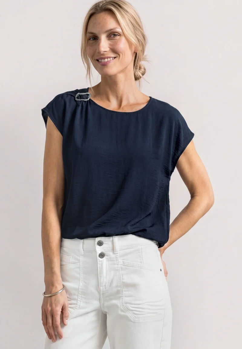 Street One - Blusenshirt mit Rundhals und Schnallendetail - Farbe: darkest blue