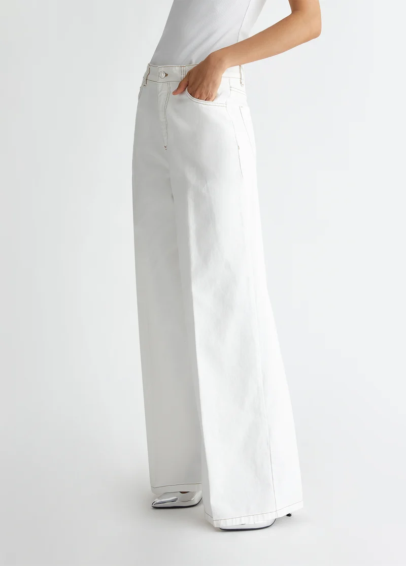 Flared Jeans