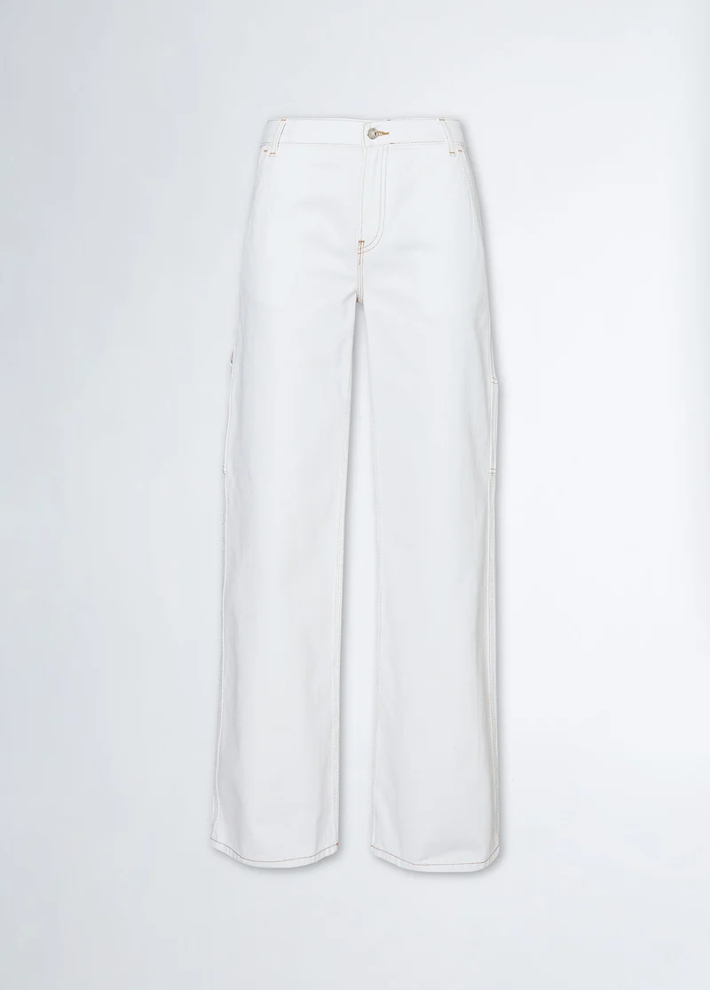 Low-rise flared jeans
