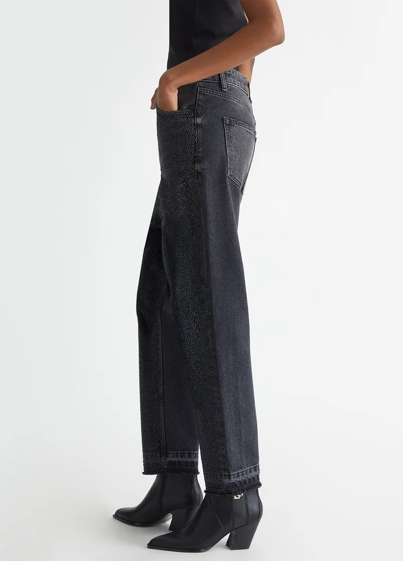 Straight-leg jeans with rhinestones