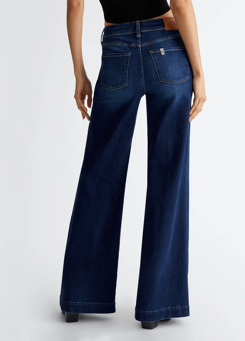 Stretch flared jeans