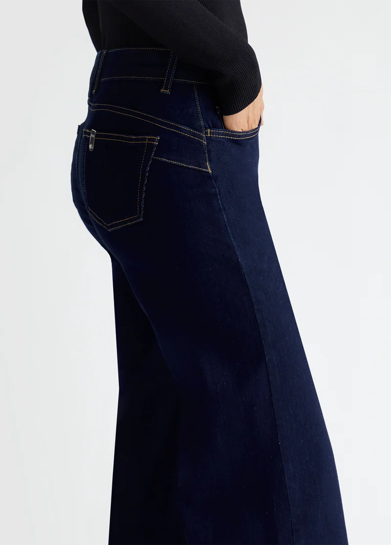Cropped flared jeans