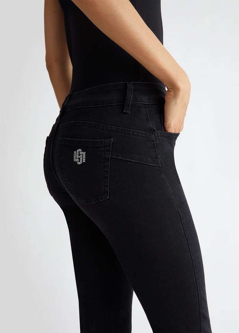 Bootcut jeans with buttons