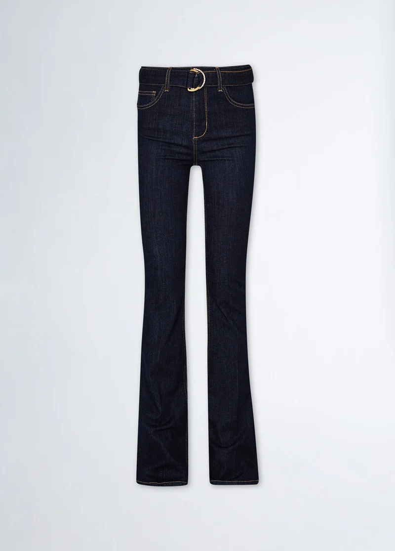 Flared jeans with belt
