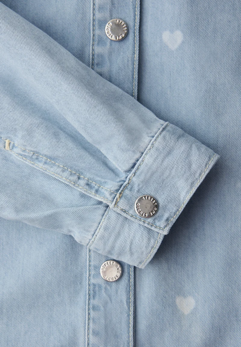 Studio Style Blouse,light blue, Light Blue laser washed