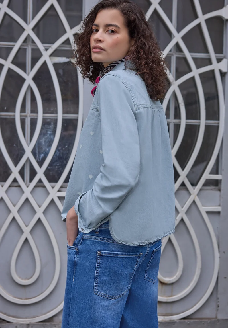 Studio Style Blouse,light blue, Light Blue laser washed