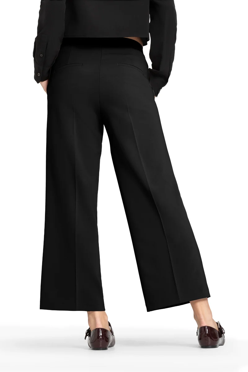 Cameron, black