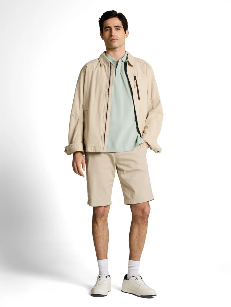 basic polo with contrast, soft greyish green